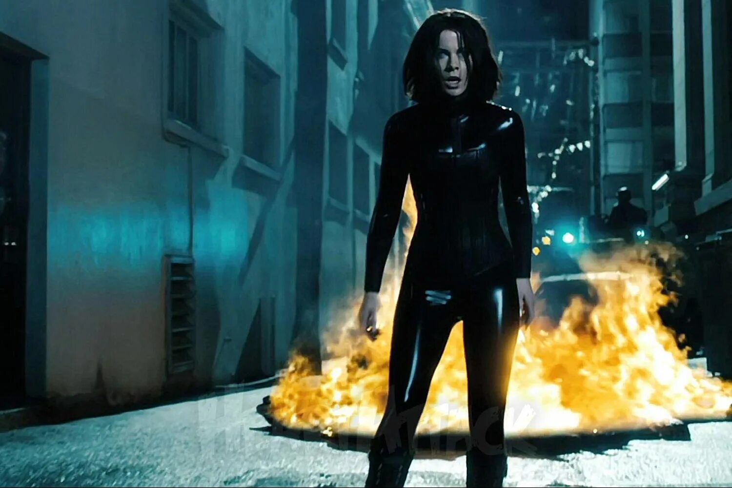 Kate Beckinsale Underworld. Другой мир картинки. В другой мир забыв