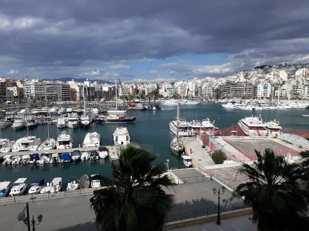 Порт пирей в афинах. Пирей афины греция. Порт пирей в афинах в древней греции. Пирей это. Пирей афины греция.