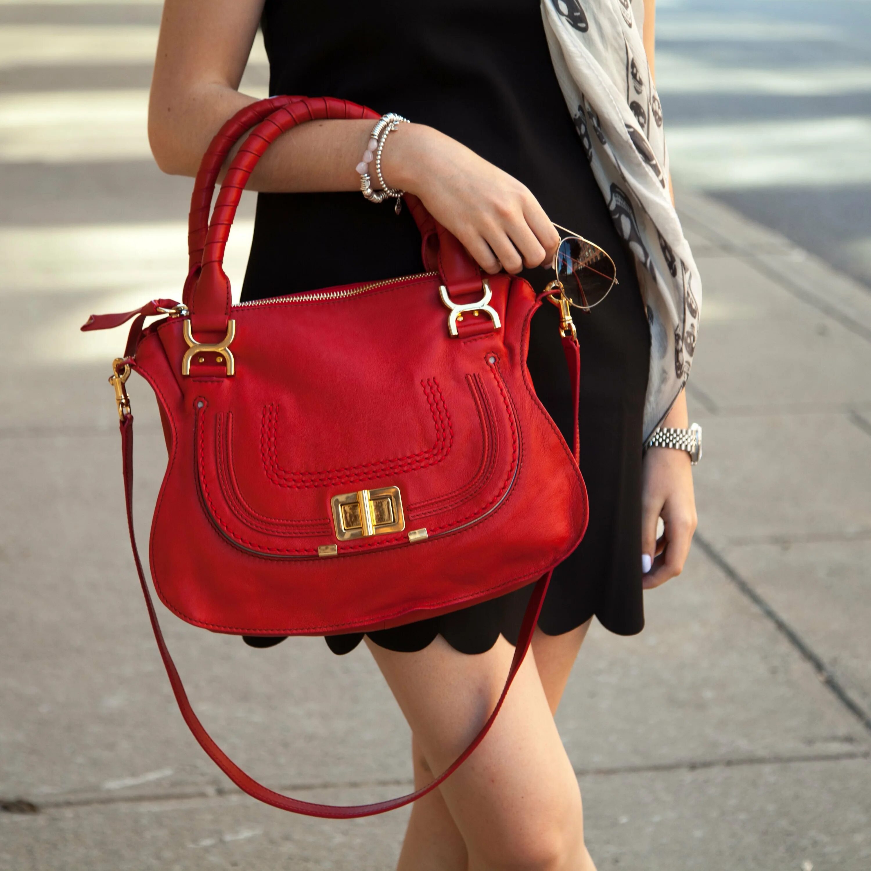 Сумки посоветуйте. Сумка тоут celine. Красивые сумки. Женская сумка raymill red. Сумки посоветуйте.