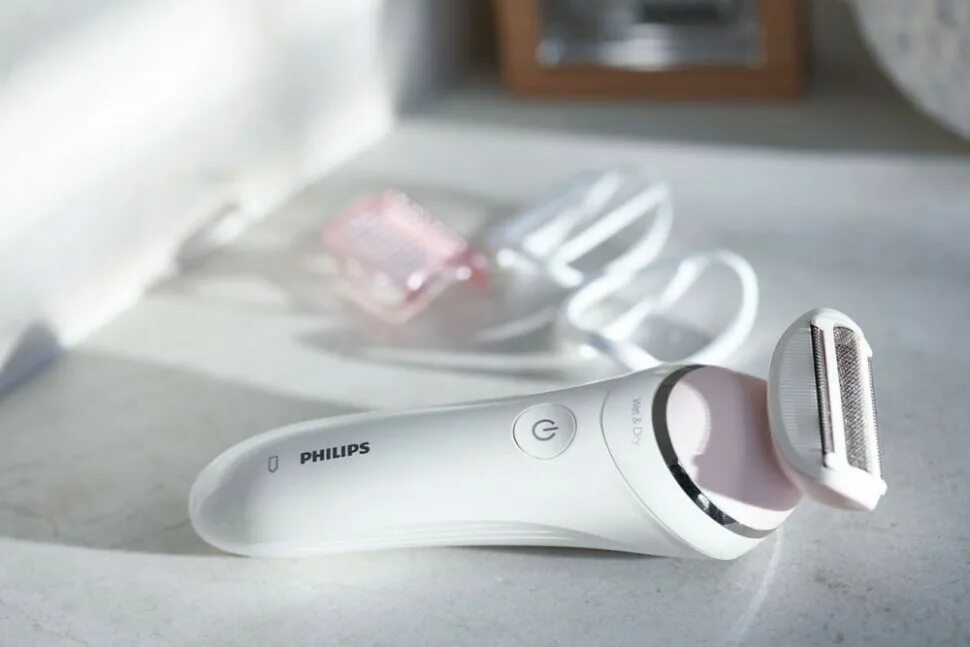 Филипс 8808. Электробритва Philips SATINSHAVE Advanced brl140/00. Philips brl140. Электробритва для женщин Philips brl140/00 SATINSHAVE Advanced. Philips SATINSHAVE Advanced brl140 насадка.