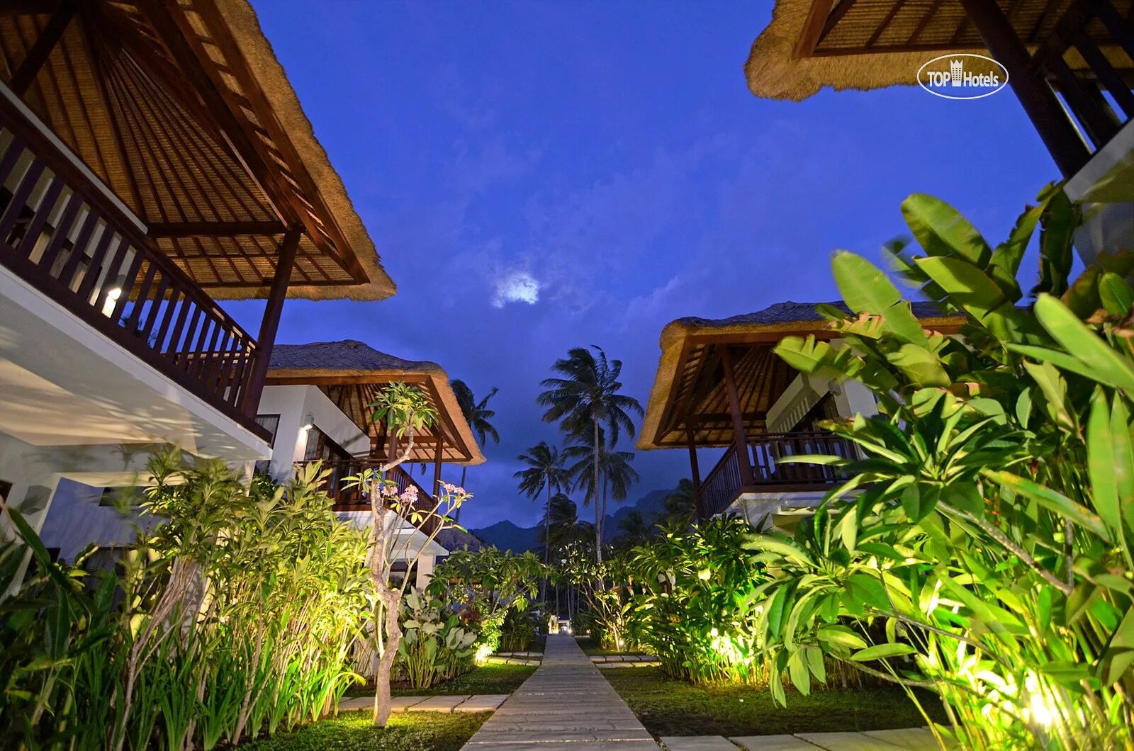 Living asia. Living Asia Resort and Spa. Segoda Resort. Phunawa Resort 4. Villa Live.