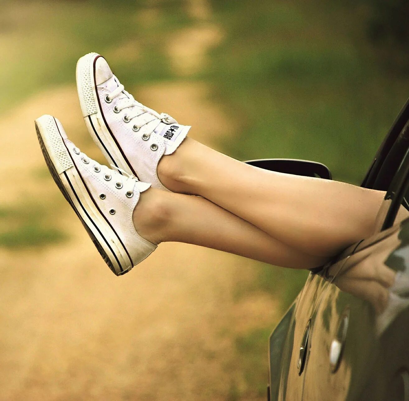 Тейлор свифт red альбом. Ever never. We are never ever going go. We are never ever going go. Never never never give up.