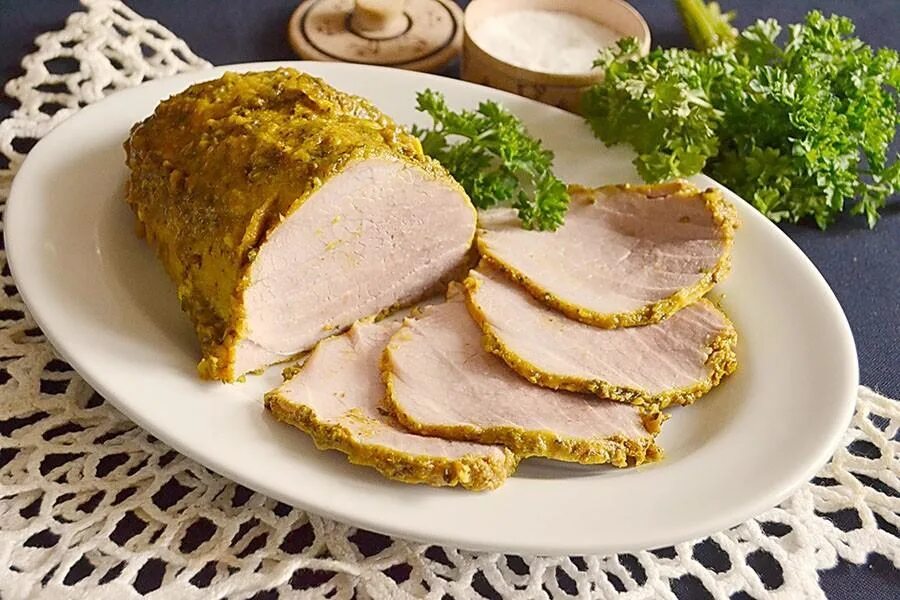 Из куриного филе пасторма. Пастрома из говядины. пастрома куриная. пасторма из индейки. пастрома из куриной грудки.