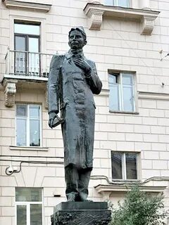 Памятник татарскому поэту