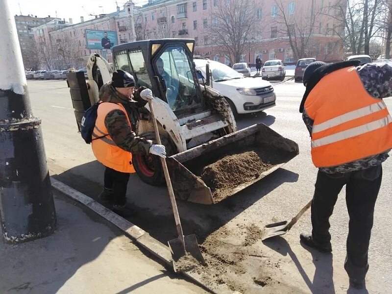 Белить бордюры. Уборка города тамбов. Уборка города тамбов. 9 мая мичуринск. Уборка города тамбов.