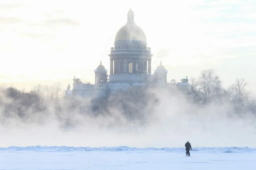 Климат питера. Зима петербург мороз. Питер зимой. Зимнее утро в питере. Утро питер зима.