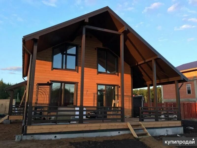 Сборной щитовой дом. Красивый дом из бруса. Сборно щитовой домик. Барнхаус каркас технология. Дачный домик с панорамными окнами.