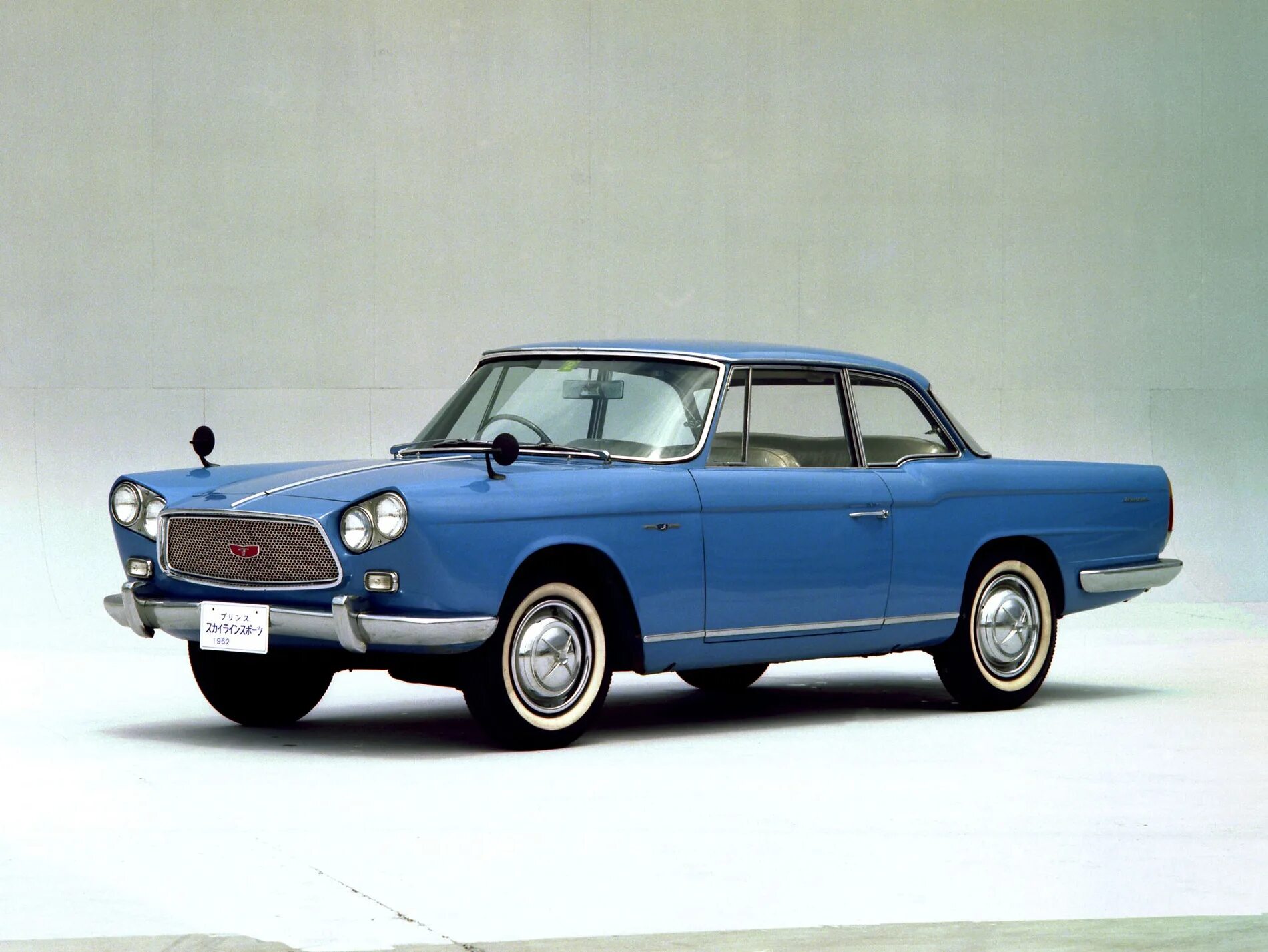 Ниссан первого поколения. Nissan Skyline 1957. Ниссан Скайлайн 1957. Ниссан Скайлайн 1961. Nissan Skyline 1 поколение.