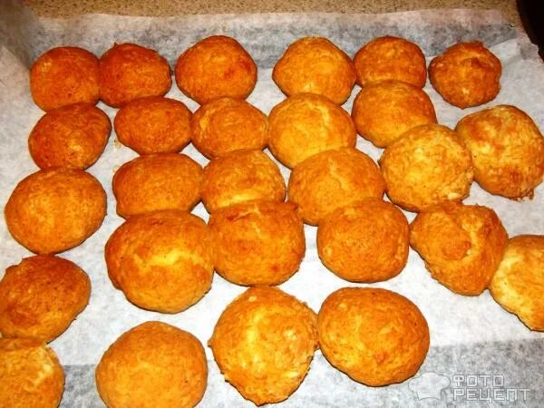 печенье песочное сметанное. печенье на сметане. выпечка песочного печенья. печенье из сметаны и яиц. печенье масло кефир.