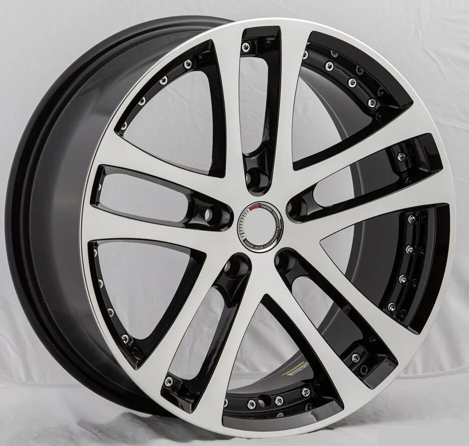 3. воссен cvt r19. 1 alcasta m57 <gmf>. литые диски ls540. Alcasta m17.