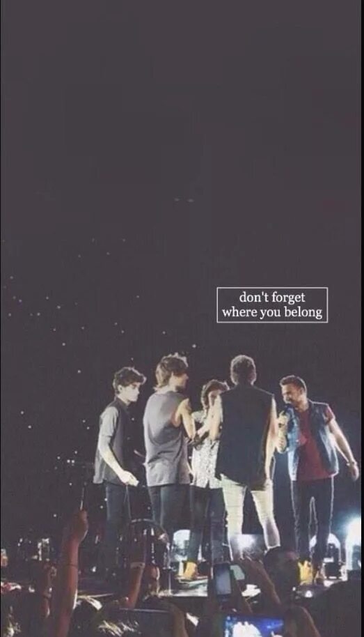 One mistake. What makes you beautiful. One direction lyrics. 1d изображение. Песня what.