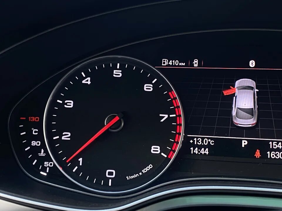 Бортовой компьютер шкода октавия а7. Указатель уровня топлива шкода октавия а5. Сброс межсервисного интервала. Инспекционный сервис тигуан 2019. Шкода требуется инспекционный сервис.