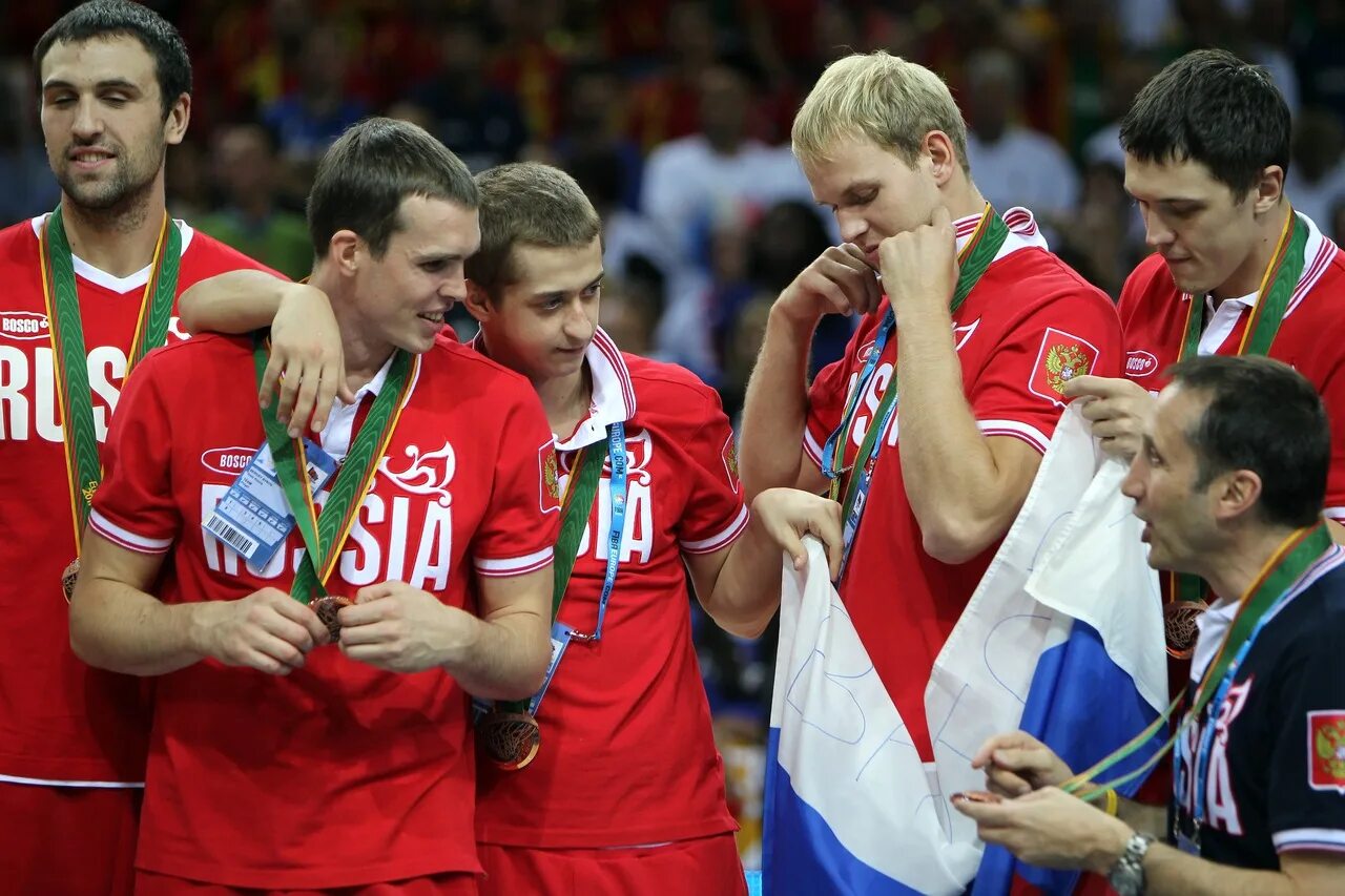 Кубок россии по баскетболу мужчины финал. EUROBASKET 2011. Сборная России – чемпион Европы по баскетболу 2007. Баскетбол чемпионы Европы. Баскетбол Россия чемпион Европы.