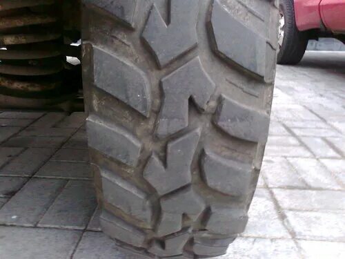 Т 235 2. Dunlop grandtrek mt2 235/85 r16. dunlop grandtrek mt2 235/85r16 108q. grandtrek mt2 lt235/85r16 jimmy. dunlop grandtrek mt2 235/85/16. диски — уаз 6,5j/et40..