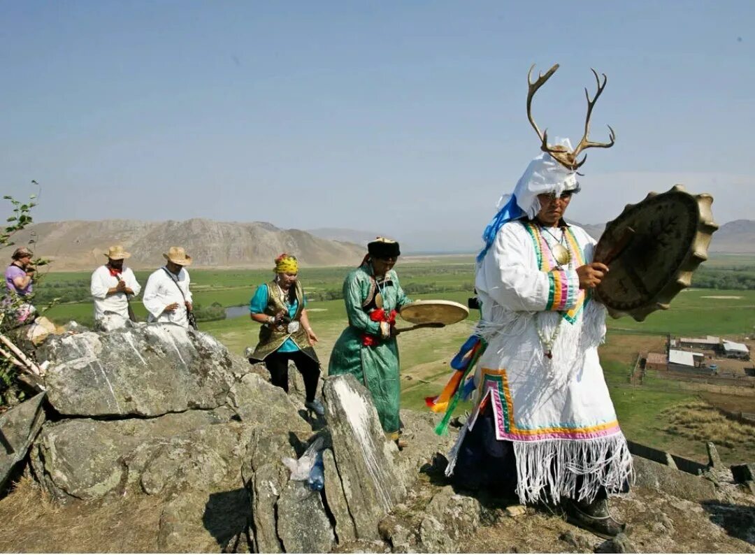 Сибирский шаман Якут. Хакасы Шаманизм. Алтайцы шаманы. Хакасия, Хакасский народ шаман.