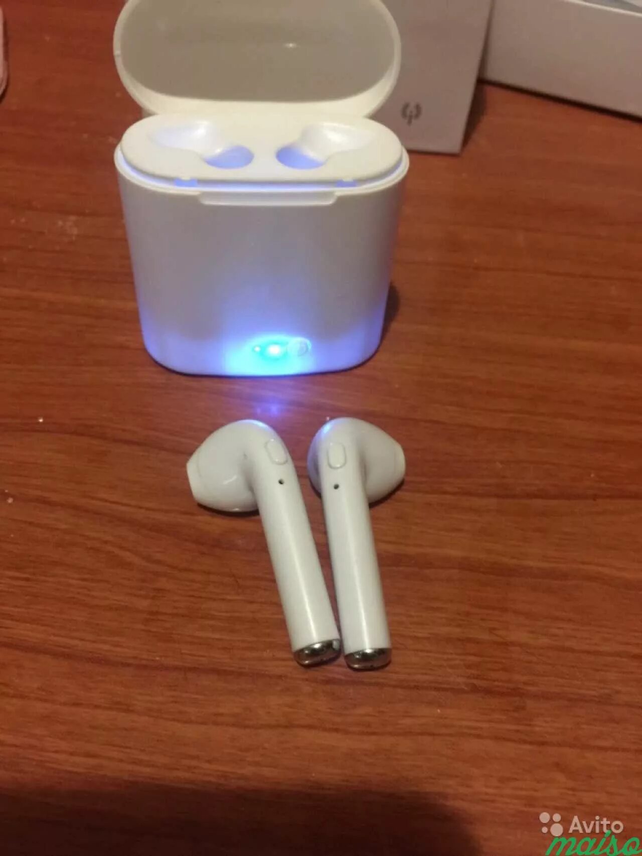 Неоригинальный airpods