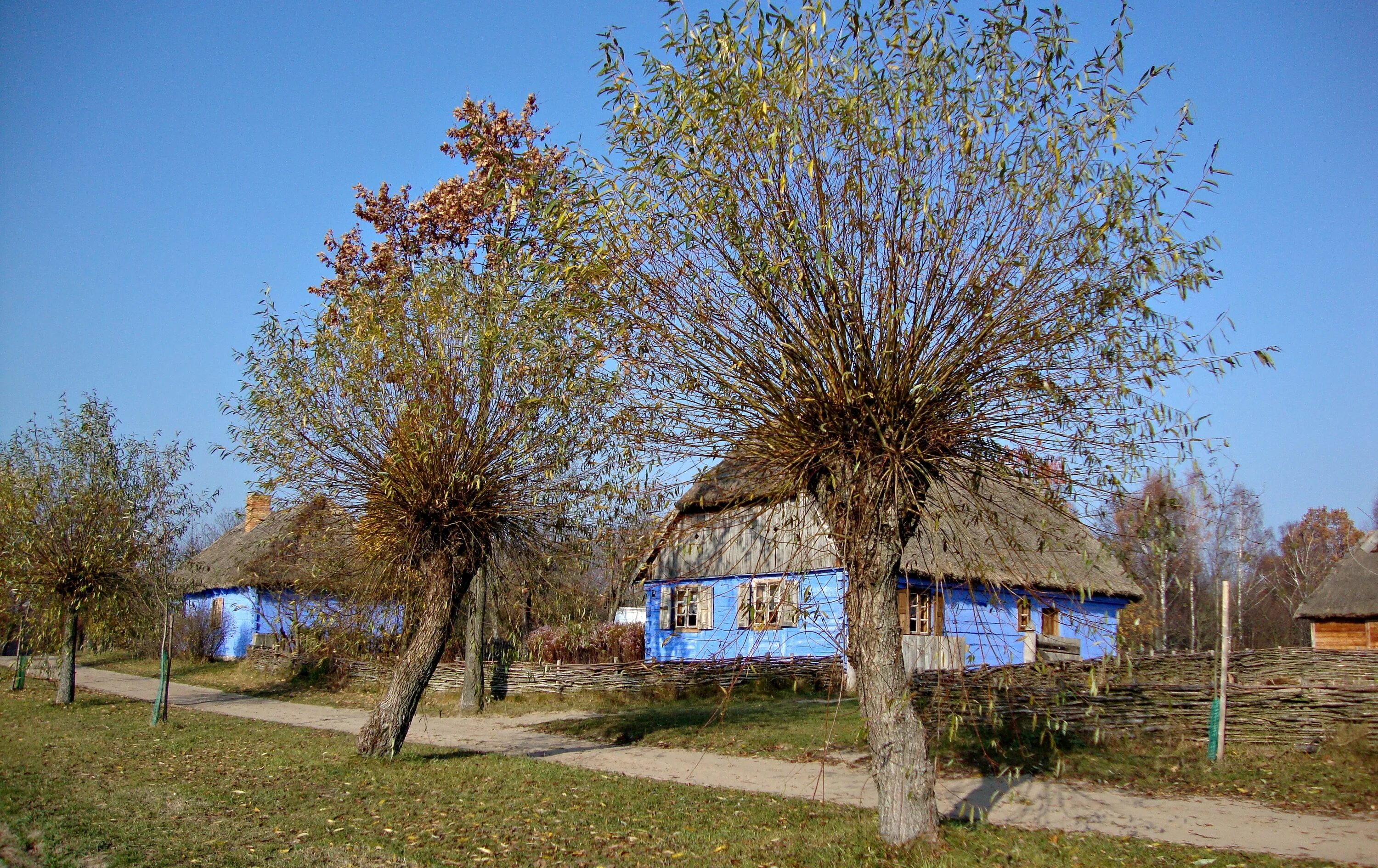 Пол села. Сельская архитектура польши. польша сельская местность. весна в польше деревни. польша природа деревня.