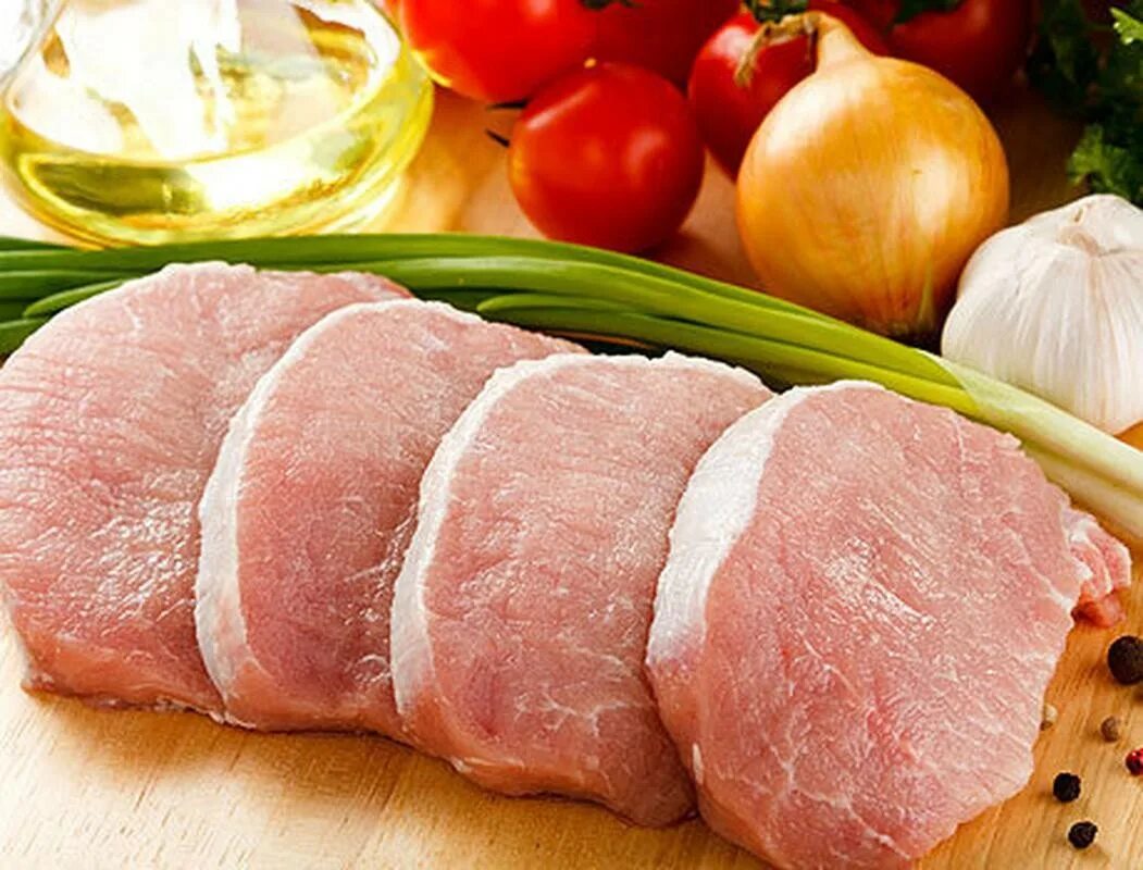 Мясо свиное жирное. Свинина. Свежее мясо. Мясо фото.