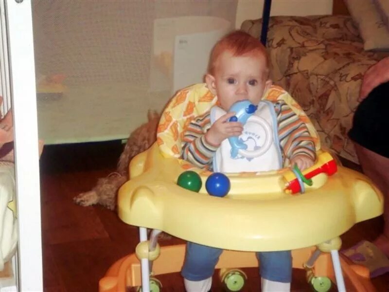 Во сколько можно в ходунки девочку. Ходунки alis sr888. Ходунки. Во сколько можно в ходунки девочку. Ходунки для детей.