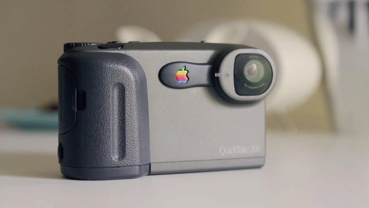 В каком году вышла камера. Apple QUICKTAKE 200. Камера Apple QUICKTAKE 100. Apple QUICKTAKE 150. Apple QUICKTAKE 1994.