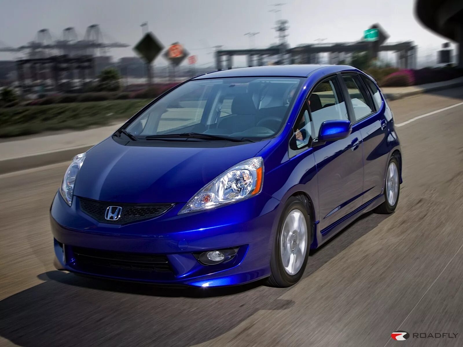 Купить хонда фит в новосибирском. Honda Fit 1.5 2011. Honda Fit 2010. Хонда фит джаз. Хонда фит 2010 года.