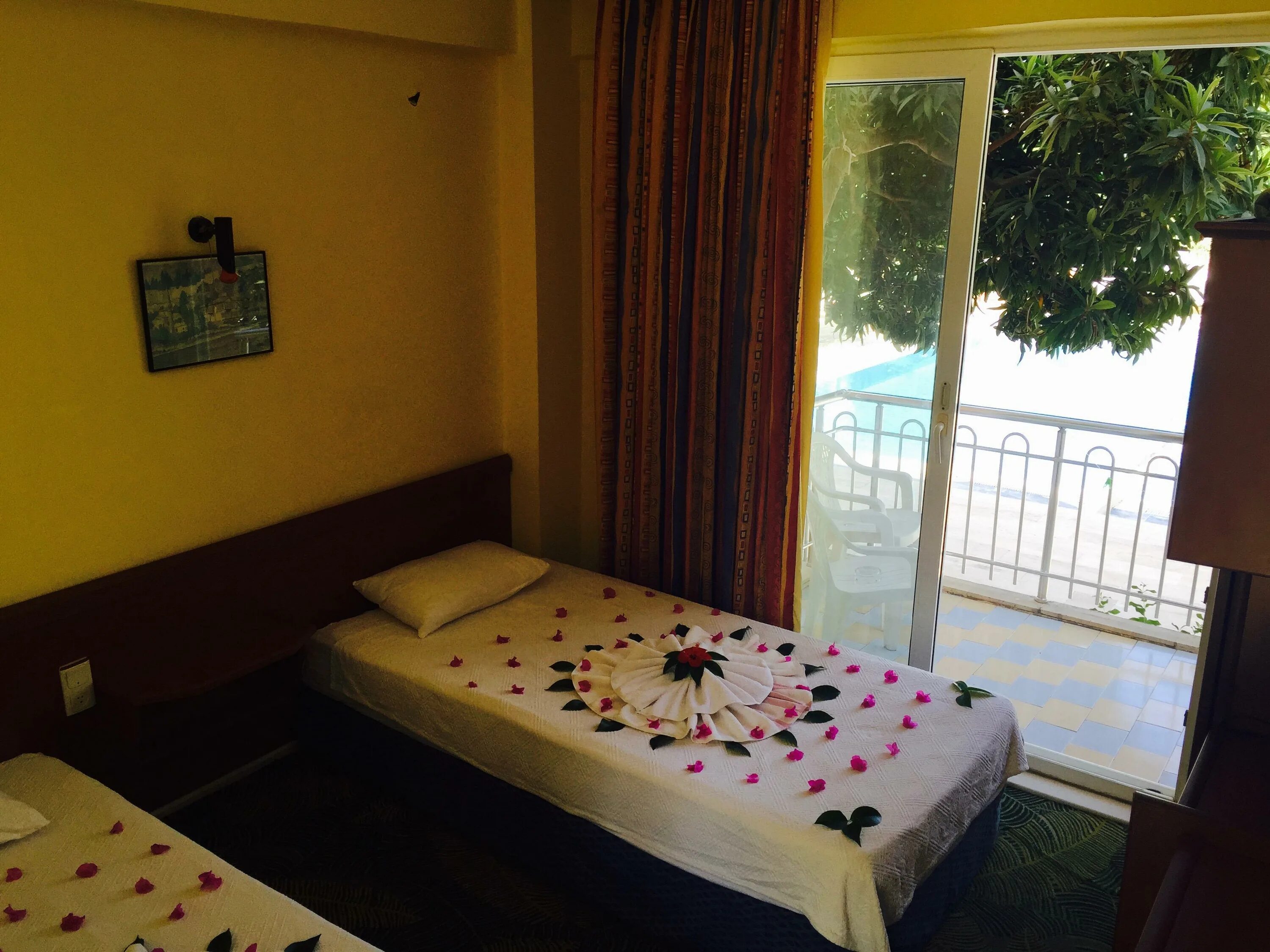 Кемер парадайз отель. Кемер парадиз отель. кемер парадиз отель 3 кемер. kemer paradise hotel 3 турция кемер. кемер отели 3 звезды.