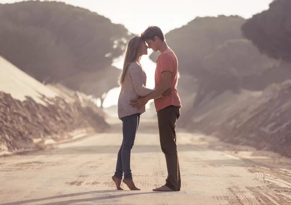 Natural couple. Здоровые отношения между мужчиной и женщиной. Идеальные отношения между мужчиной и женщиной. Парень в поиске девушки. Тесные отношения между мужчиной и женщиной.