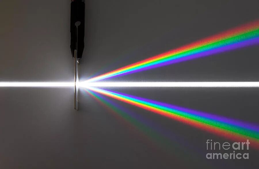 Если световой луч белого цвета. Дифракционная решетка в природе. Дифракция света. Дифракционный свет. Дифракция фото.