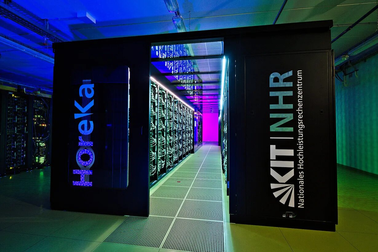 Performance компьютер. Суперкомпьютер итмо. am суперкомпьютер. supercomputers 2025.