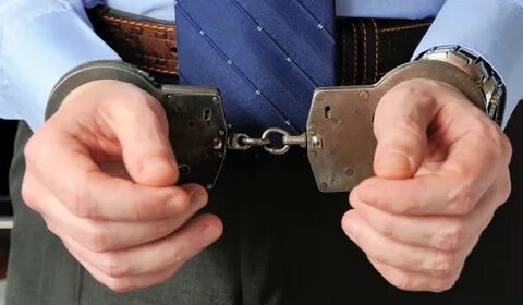 Должностное лицо бывший директор