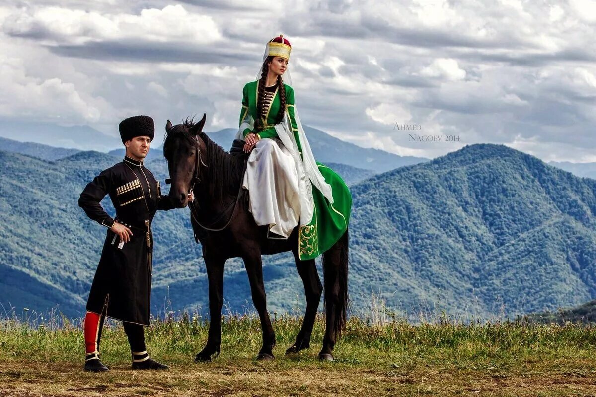 адыги черкесы кабардинцы. горы домбай. адыги черкесы кабардинцы. карачаево-черкесии карачаево-черкесская республика. аварцы лезгины даргинцы лакцы кумыки.