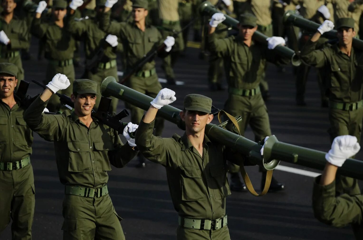 Куба вооруженные силы. Форма кубинской армии. Армия Кубы. Военная форма армии Кубы.