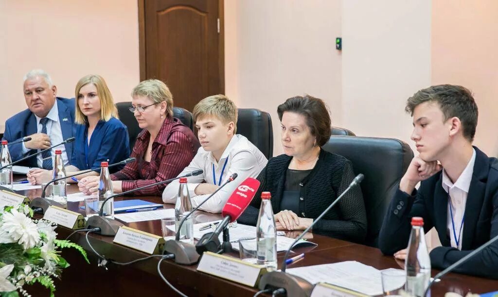 Ханты мансийский комитет по образованию. Правительство хмао. Комитет по образованию ханты-мансийск. Ханты мансийский комитет по образованию. Ханты мансийский комитет по образованию.