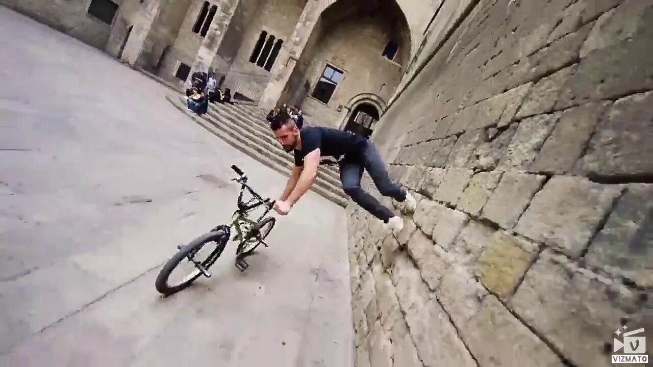 Tricks видео