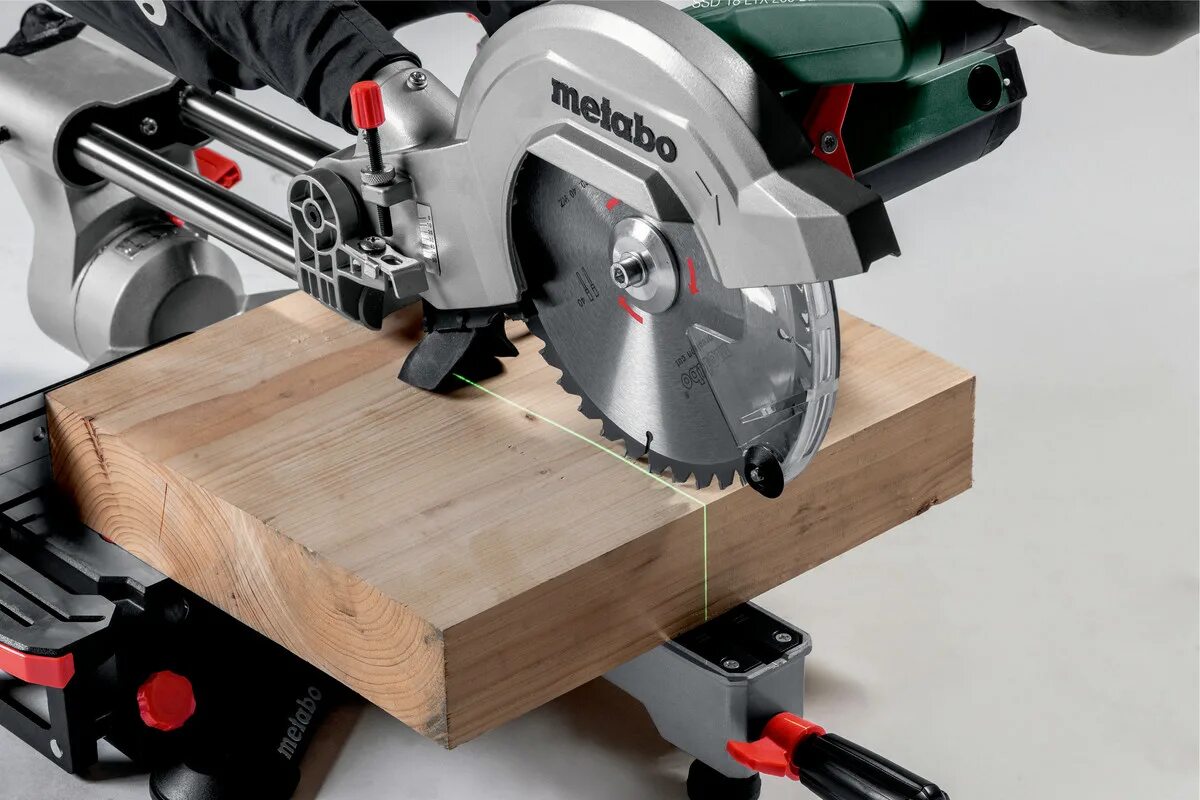 Пила с протяжкой купить. Metabo KGS 216 M. Metabo KGS 216 M шильдик. Регулятор оборотов двигателя торцовочной пилы Metabo KGS 216 M. Торцовочная пила gl.