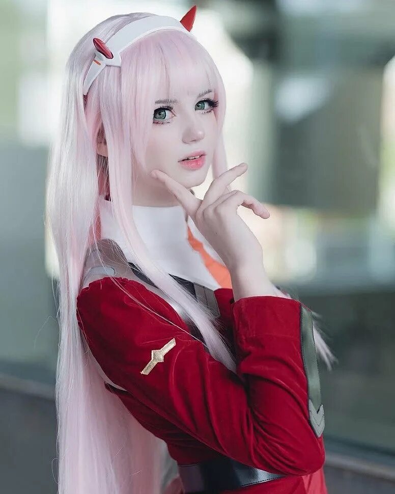Зеро ту косплей. Алиса милкович косплей zero two. косплей дарлинг франкс. zero two косплей. zero two darling in the franxx косплей.