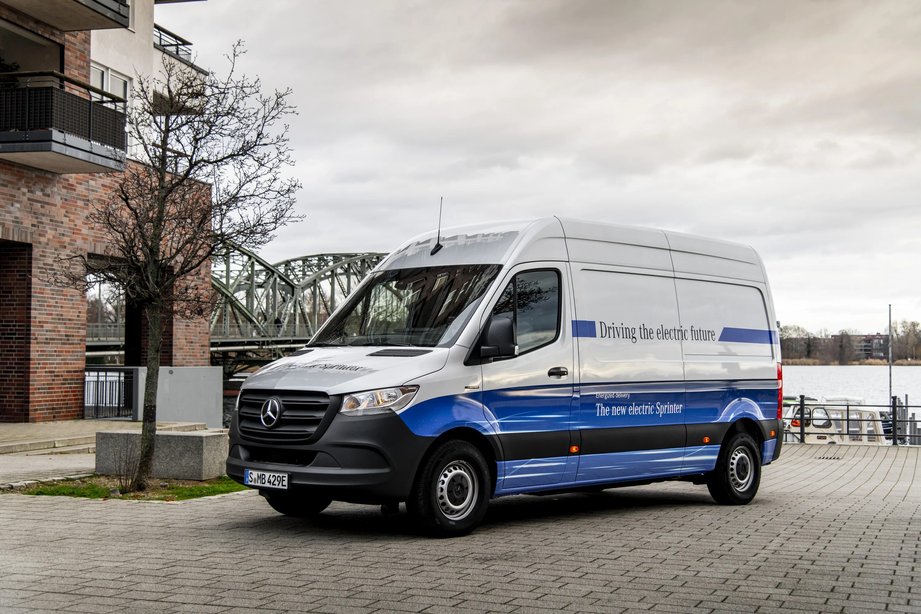 Мерседес спринтер 2020. Mercedes Benz Sprinter 2020. Мерседес Бенц Спринтер 2020 van. Мерседес Бенц Спринтер 5.