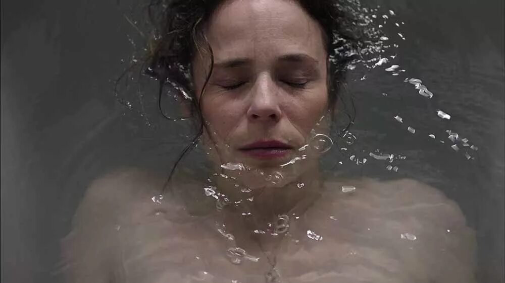 Delphine forest video