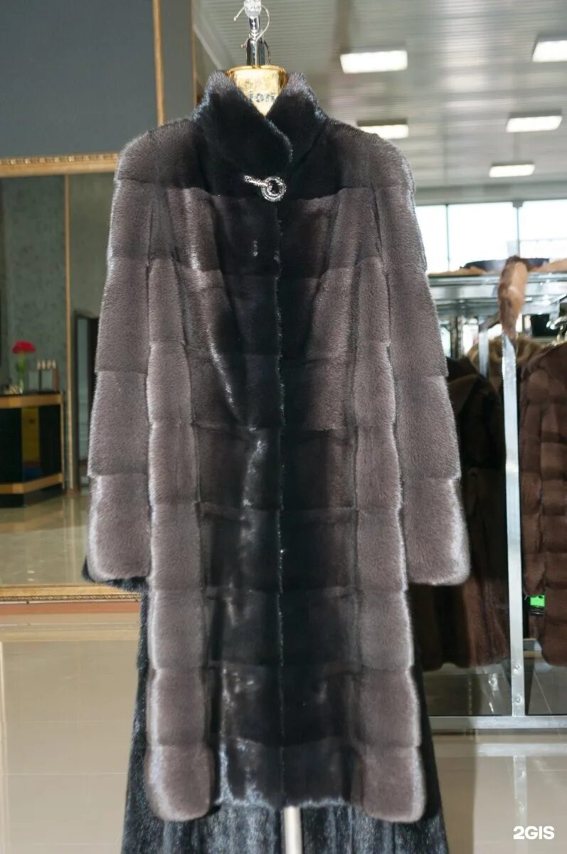 Пятигорский шубный рынок. Рынок пятигорске шубный в пятигорске. Шубы на рынке. Мир меха пятигорск. Пятигорский рынок шуб.