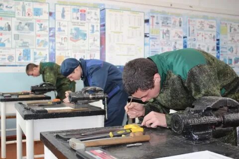 В горном техникуме