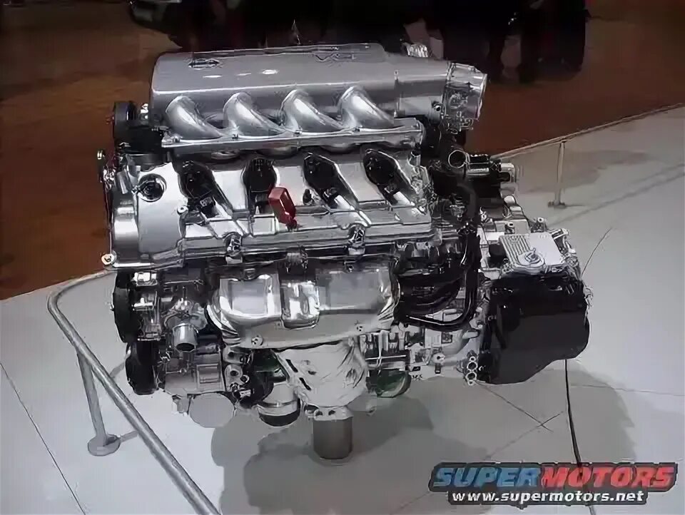 Двигатель volvo v8 4. Volvo 4. Двигатель вольво 4. Ямаха 15 4 такта. Двигатель yamaha 600.