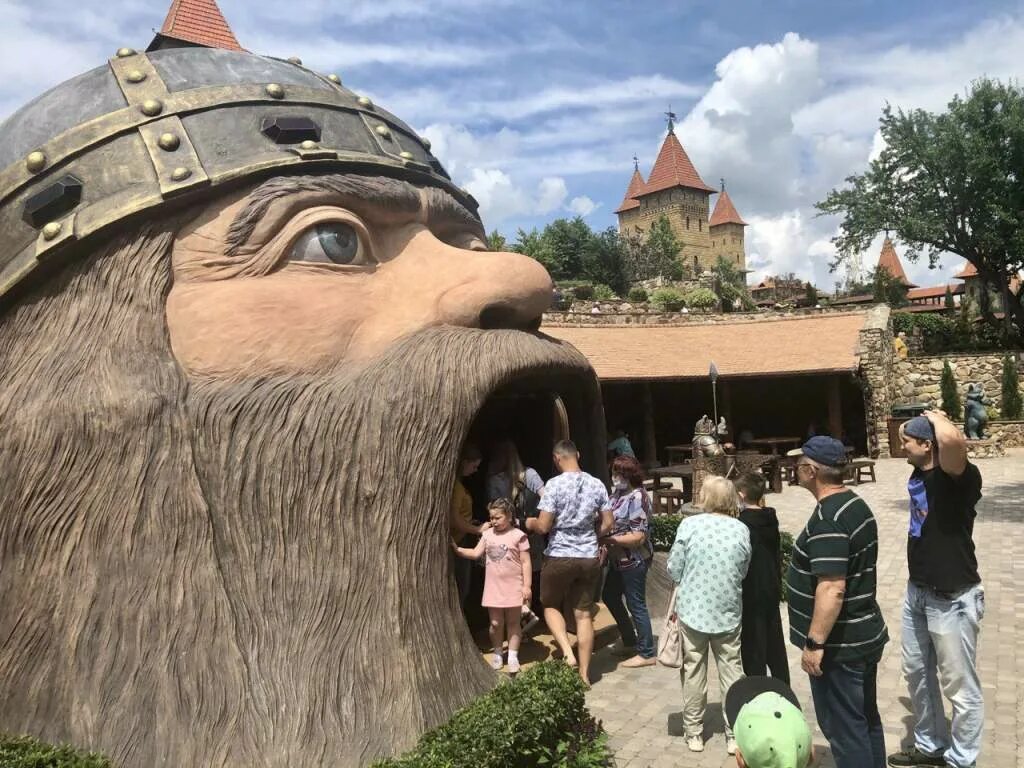 Парк Лога Каменск-Шахтинский. Лога парк в Ростовской обл. Парк Лога Ростовская область 2022. Парк Лога Липецкая область.