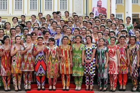 Таджикский национальный костюм женский