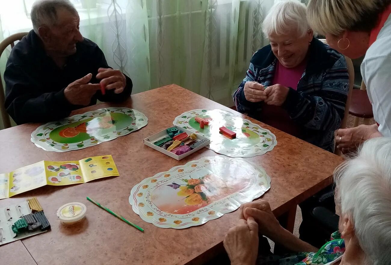 Арт-терапия для пожилых людей. Арт-терапия для пожилых людей. Занятия с пластилином для пожилых. Арттерапия пожилые люди. Рукоделие для пожилых.