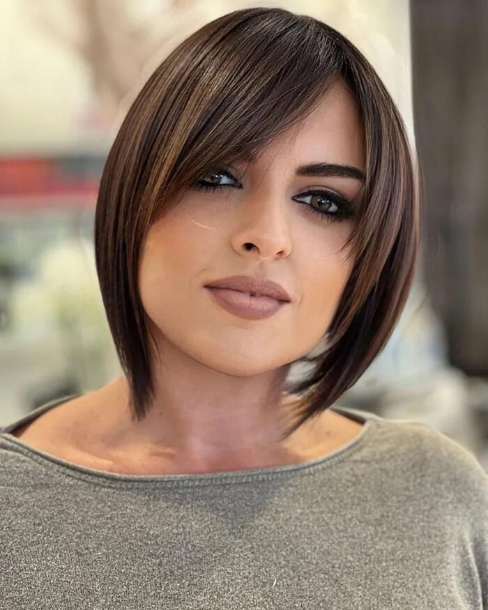 30 Different Types of Bangs Explained and Illustrated - Hair Adviser