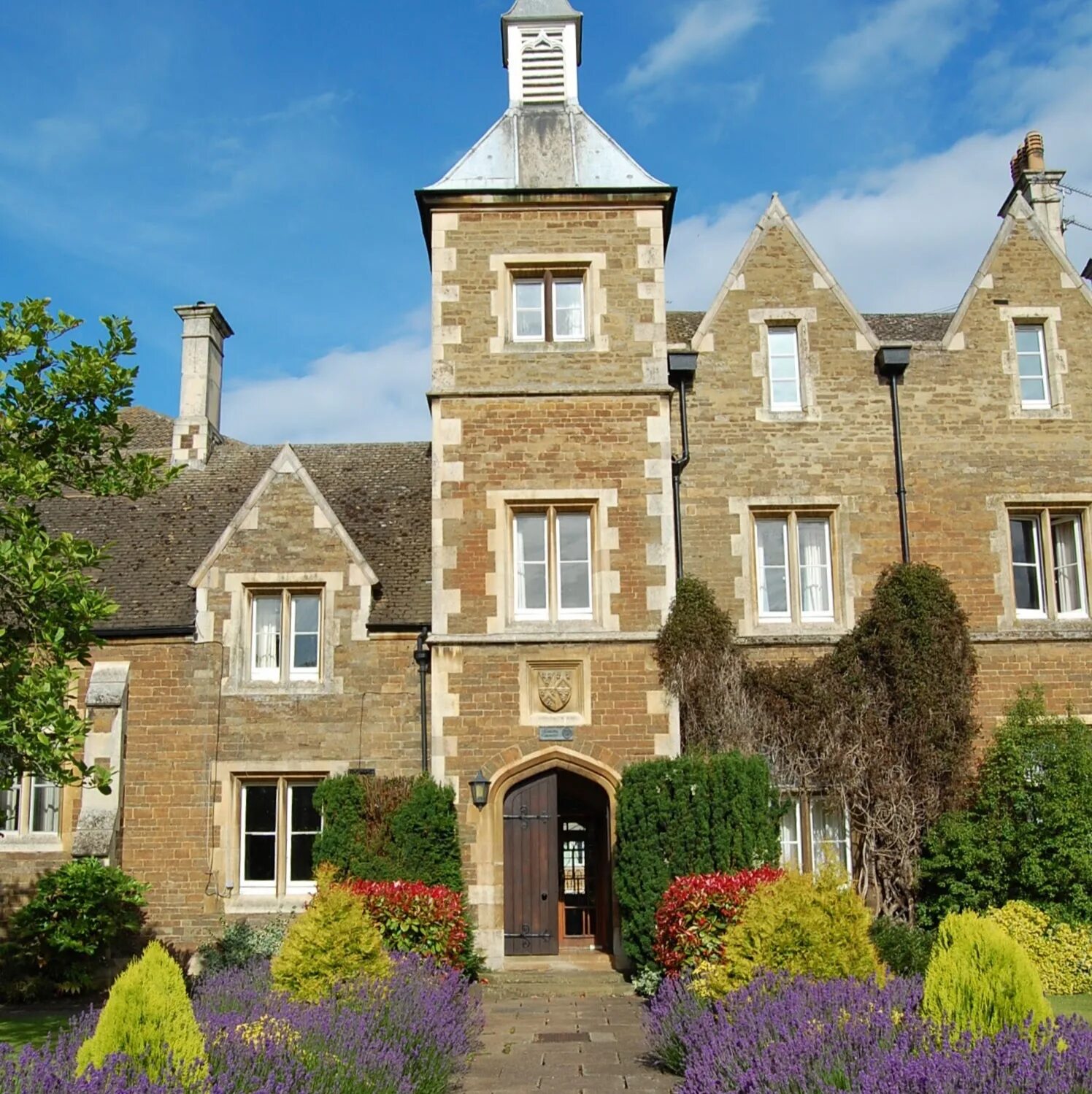 Oakham, Leicestershire. Oakham School. Школы в Англии. Школы Великобритании здания. Uk 0