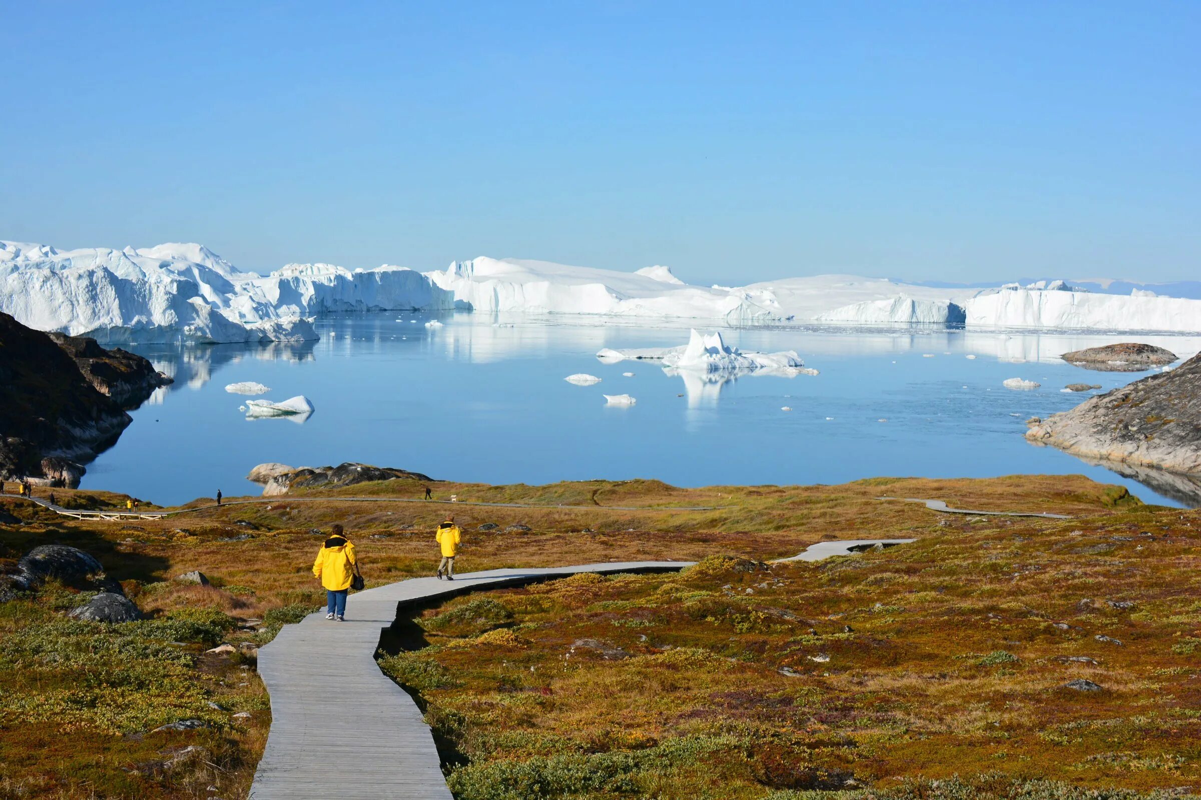Большой остров канады. Остров Баффинова земля Канада. Гренландия Баффинова земля. Канадский Арктический архипелаг Баффинова земля.