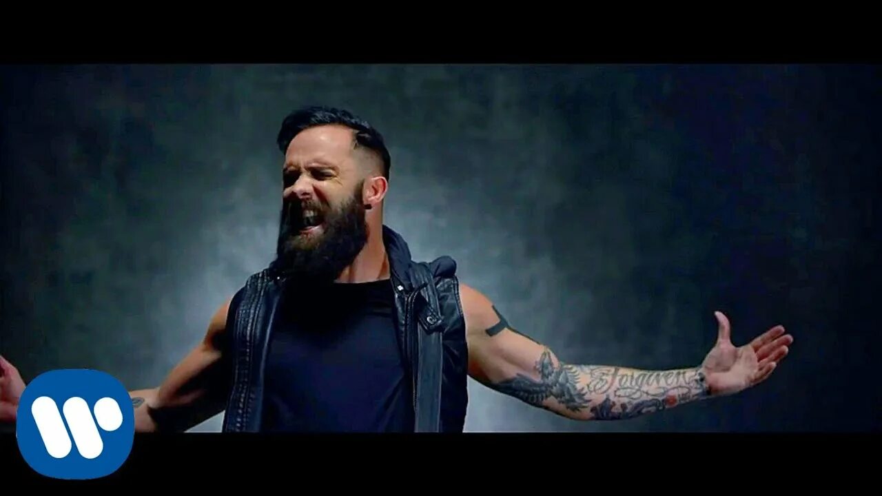 Skillet feel Invincible. Feel Invisible Skillet. Скелет Фил Инвизибл. Skillet Invincible 2000. Feel invincible текст