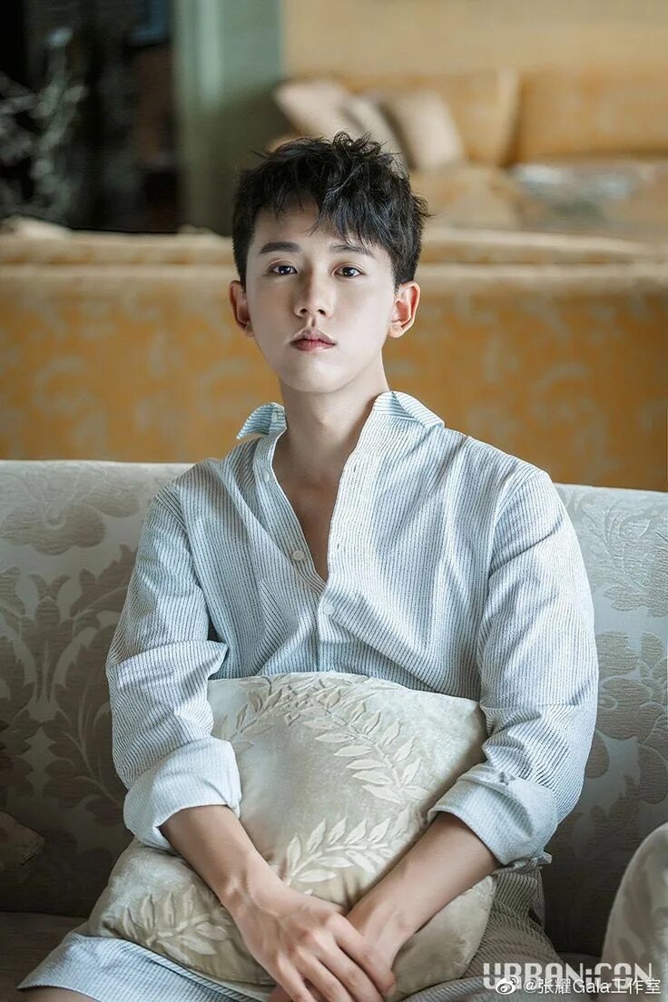 Zhang yao. Zhang yao. Чжан яо актер. Гала чжан яо. Чжан яо инстаграмм.