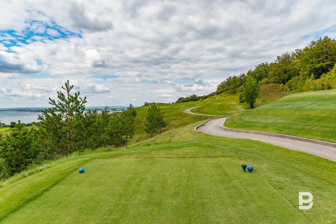 горышкино гольф. ромашковое поле казань. гимназия номер 180 казань. ак барс арена футбольный стадион. всероссийский день поля 2017 казань.